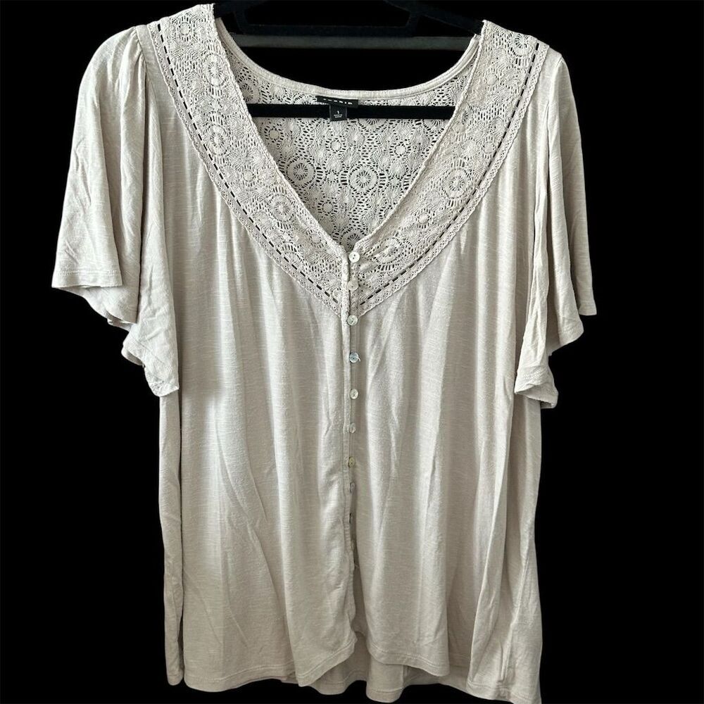 torrid Cream Lace-Trim Button Front Blouse